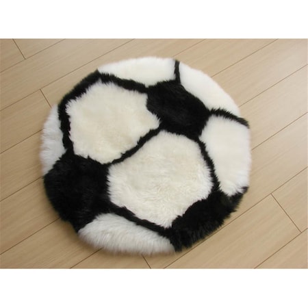 Fun Rugs Soccer Hand Crafted Black-White Round 2.5x2.5 Sheepskin